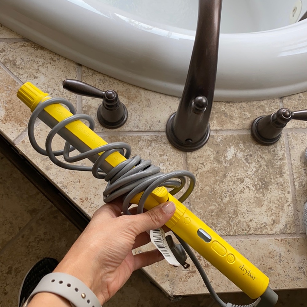 The 3 day bender dry bar curling iron